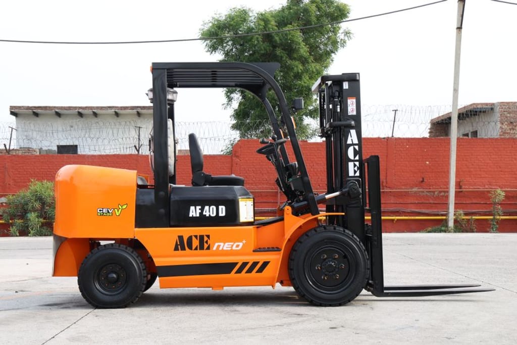 Action Construction Equipment Ltd. - ACE באתר PEXELS מלגזות